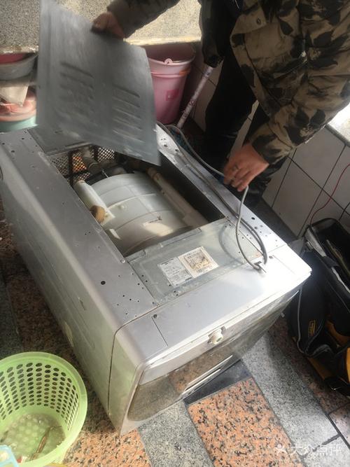 快馬家電商用制冷設(shè)備維修圖片